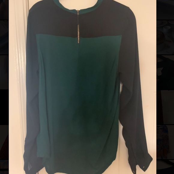 Dark Green Fossil Top. Medium. - Picture 3 of 3